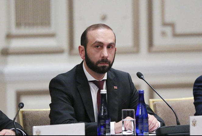 Арменският външен министър Арарат Мирзоян